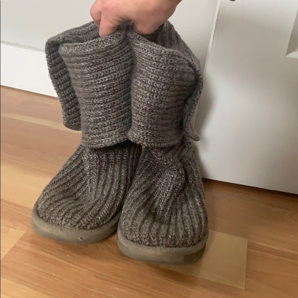 UGG Classic Cardy Boot - Picture 5 of 9